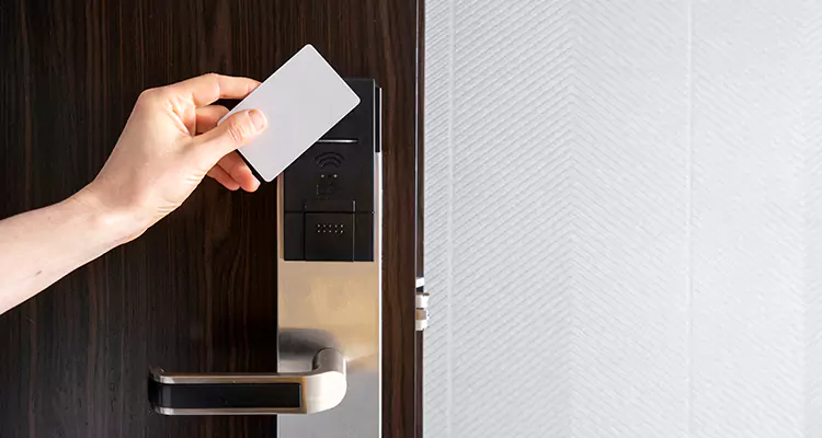Why Choose Us for Hotel Keycard Lock Repair in Four Corners, FL?