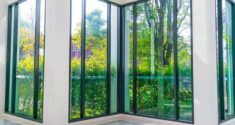 Emergency Balcony Door Glass Repair in Four Corners, FL