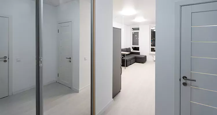 Modern Mirrored Closet Doors Repair in Four Corners, FL