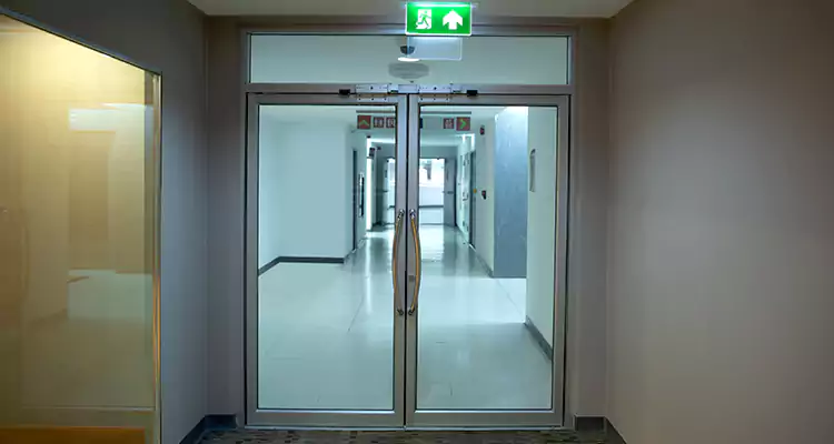 Emergency Glass Door Repair in Four Corners, FL