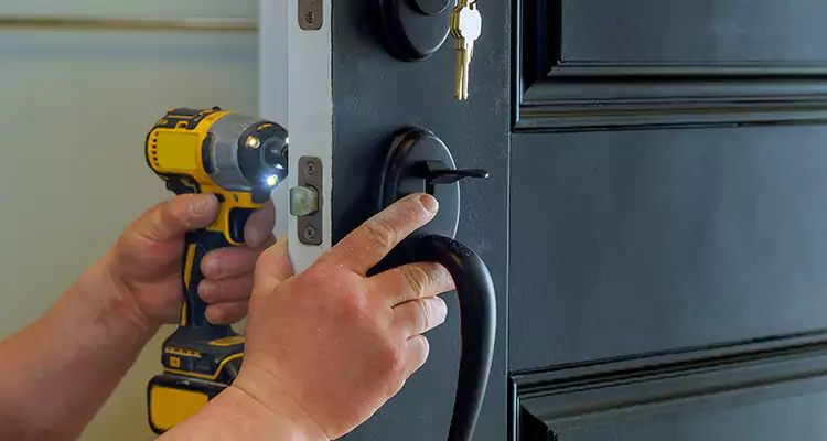 Comprehensive Door Lock Repair Services in Four Corners, FL