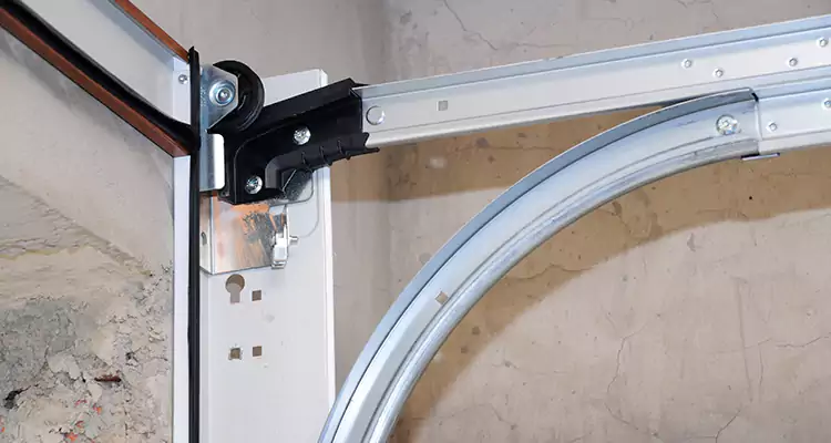 Maintain Liftmaster Garage Door Off Track in Four Corners, FL