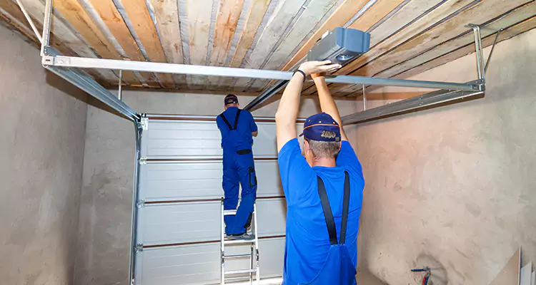 Garage Door Opener Technician in Four Corners, FL