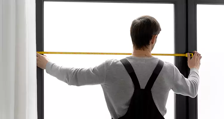 Retractable Deck Screens Repair in Four Corners, FL