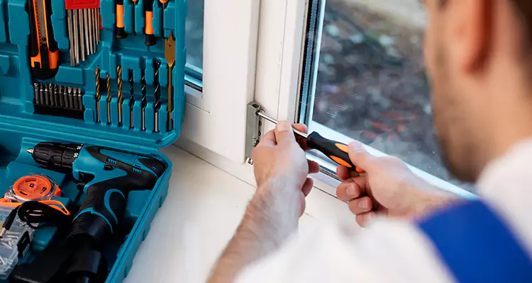 Mirrored Sliding Doors Replacement Expert in Four Corners, FL