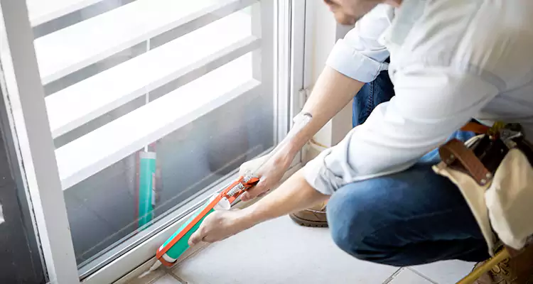Dap Window Caulk Repair in Four Corners, FL
